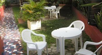 Acomodação com café da manhã  St. Roseau