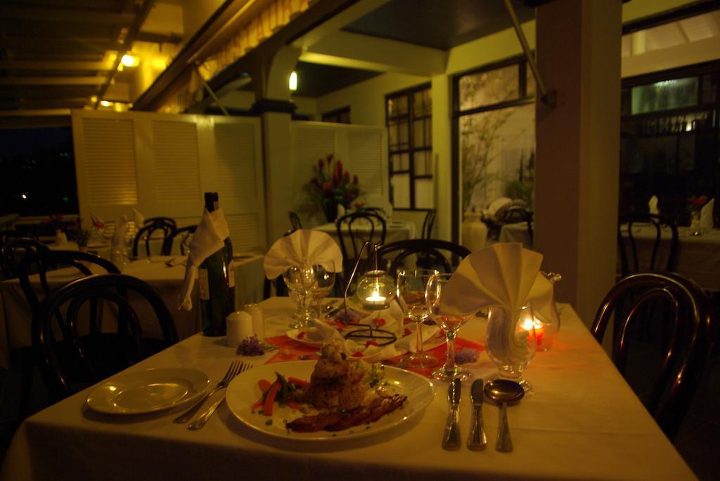 Hotel Evergreen Roseau