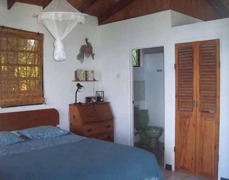 Sea Cliff Eco-cottages & Gin Distillery Calibishie