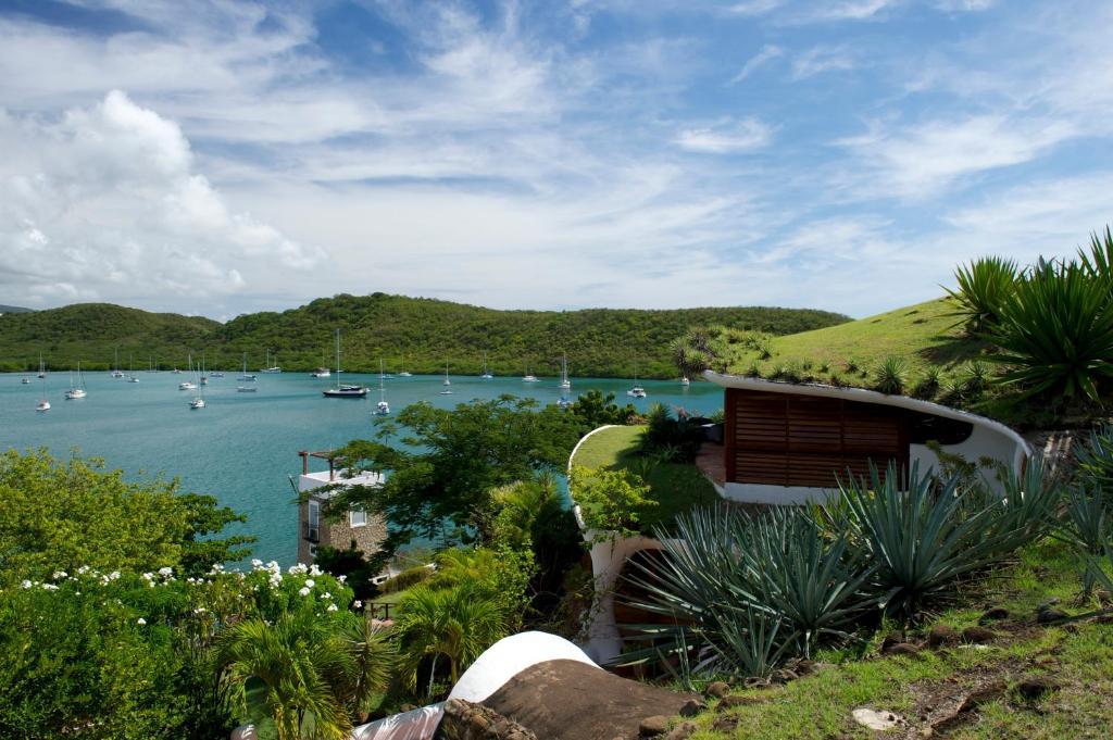 Hotel Mount Hartman Bay Estate St. George's