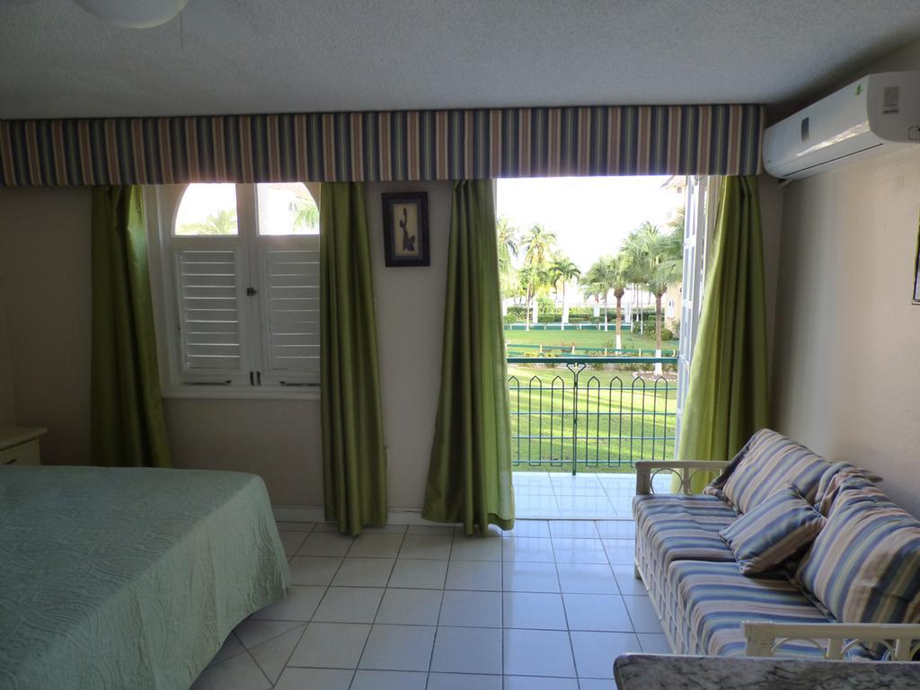 18 Ocho Rios