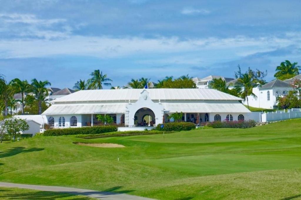 Coconut Grove 1, Luxury By Island Saint James