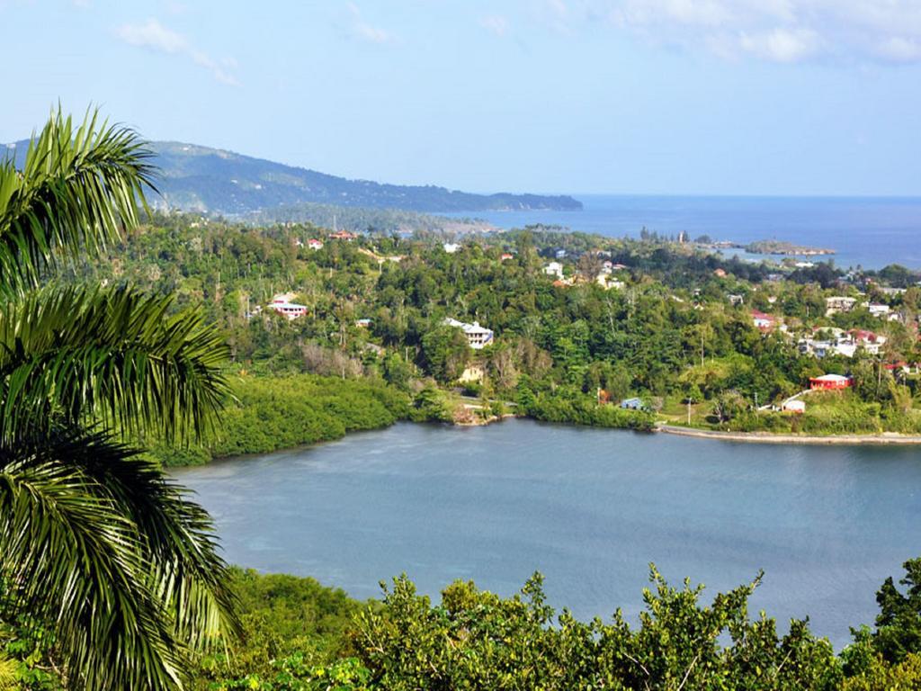 Hotel Bay View Eco & 3*