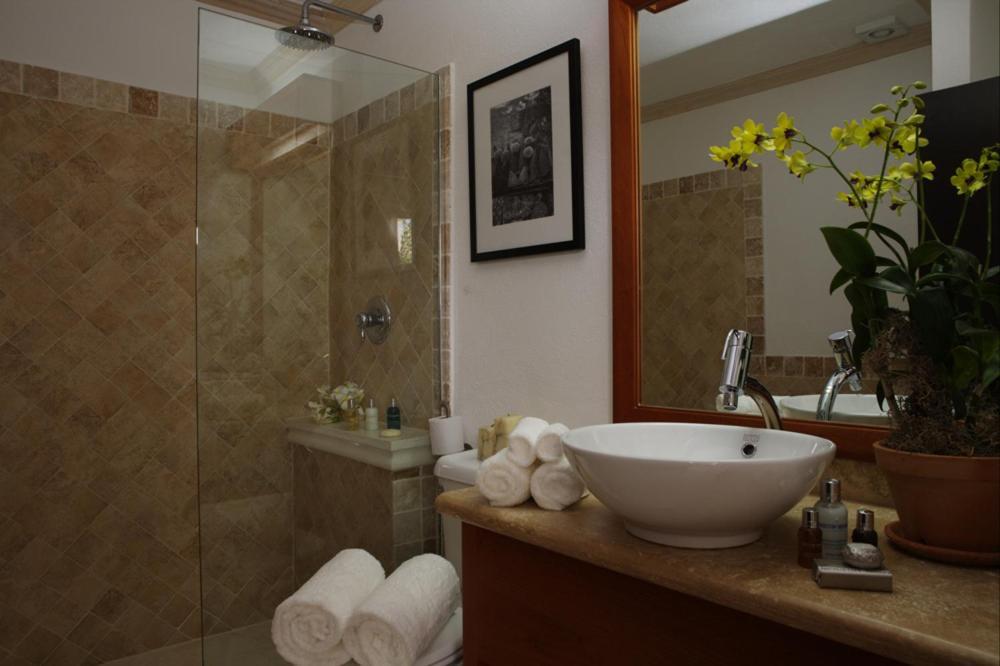 Silver Point Hotel