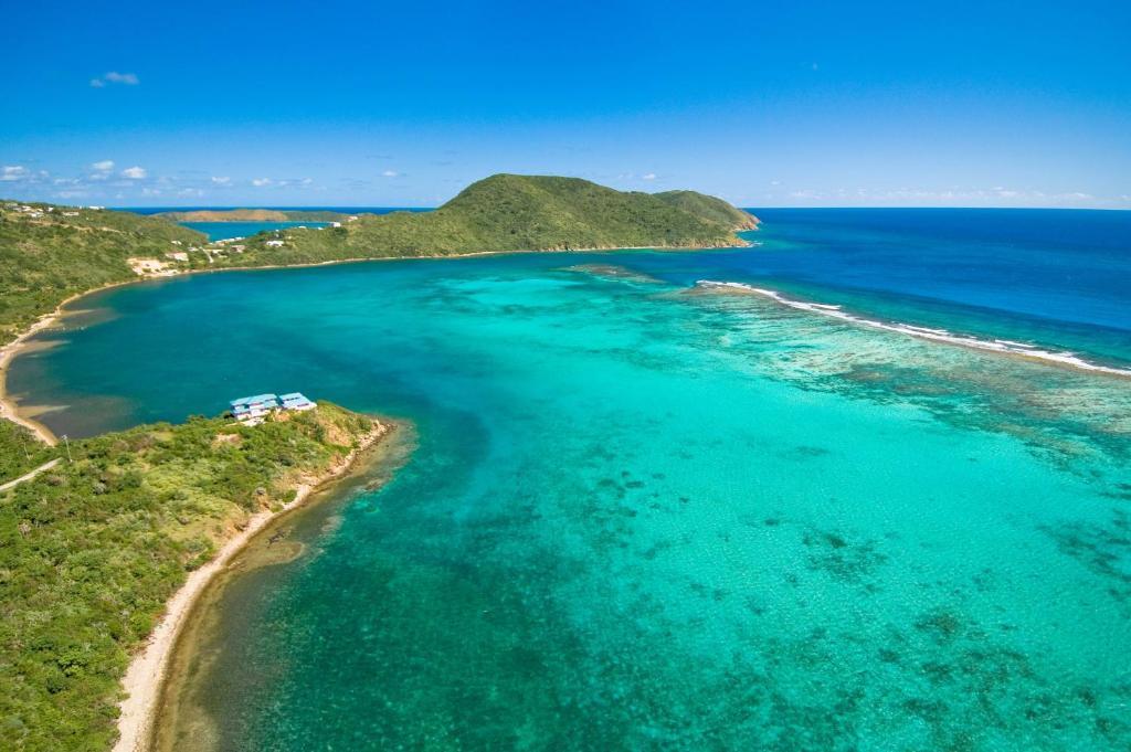 South Sound Luxury Waterfront Villa Spanish Town