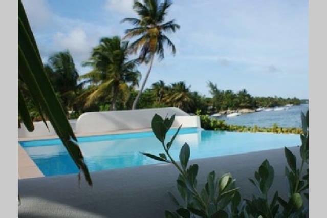 Holiday home Eden Blue Et Piscine