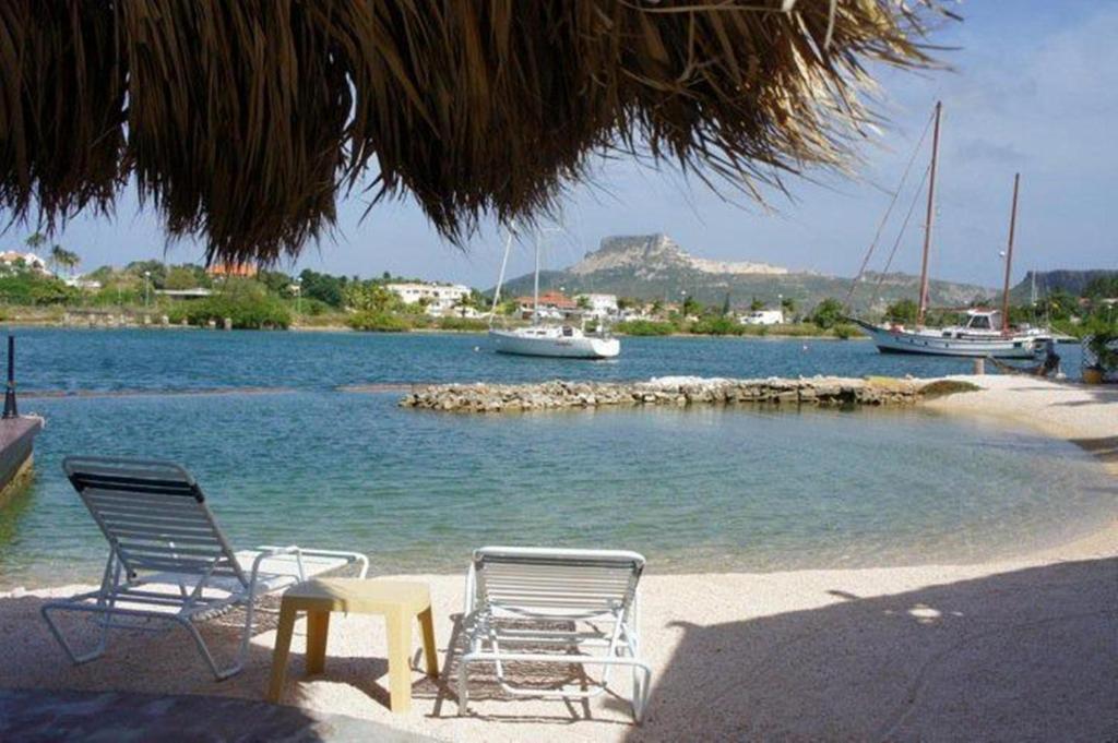 Limestone Holiday Hotel Willemstad