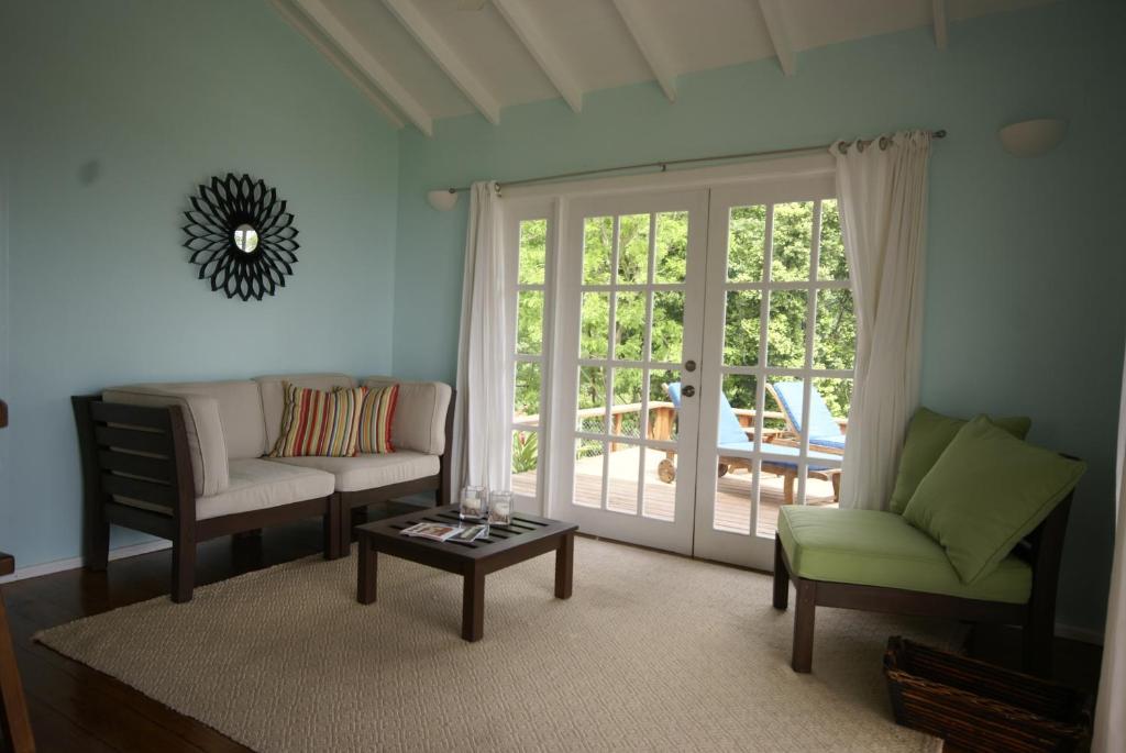 Firefly Villa Canefield