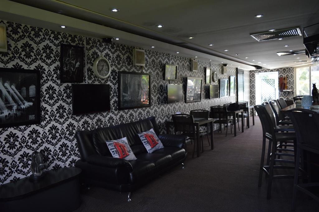 Savoy Boutique