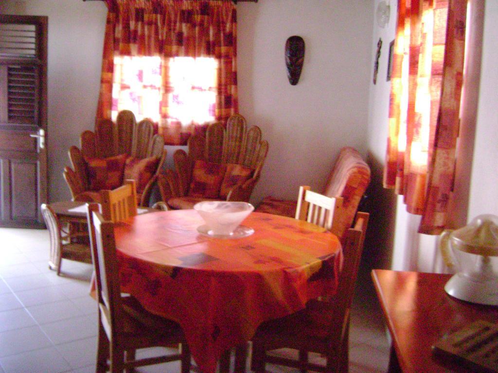 Holiday home Abri Gens Libres *