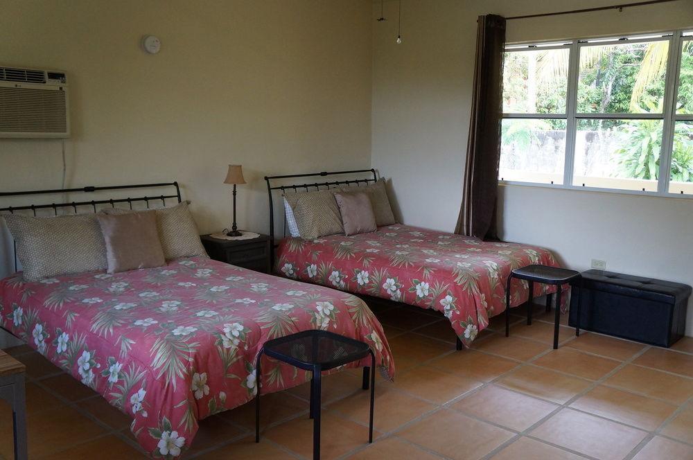 Guest house Hacienda Moyano 3*
