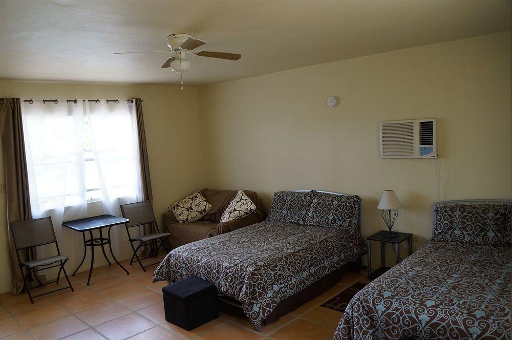 Guest house Hacienda Moyano 3*