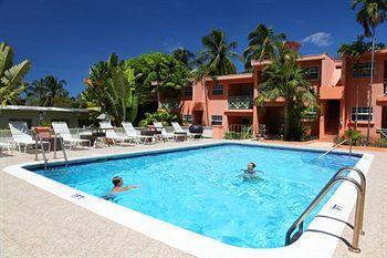 Halcyon Palm Apartment