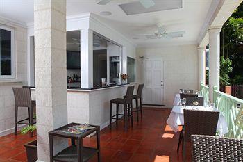 Halcyon Palm Apartment *