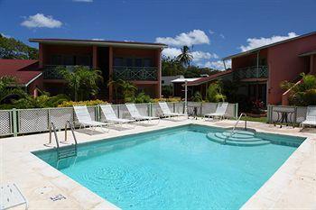 Halcyon Palm Apartment