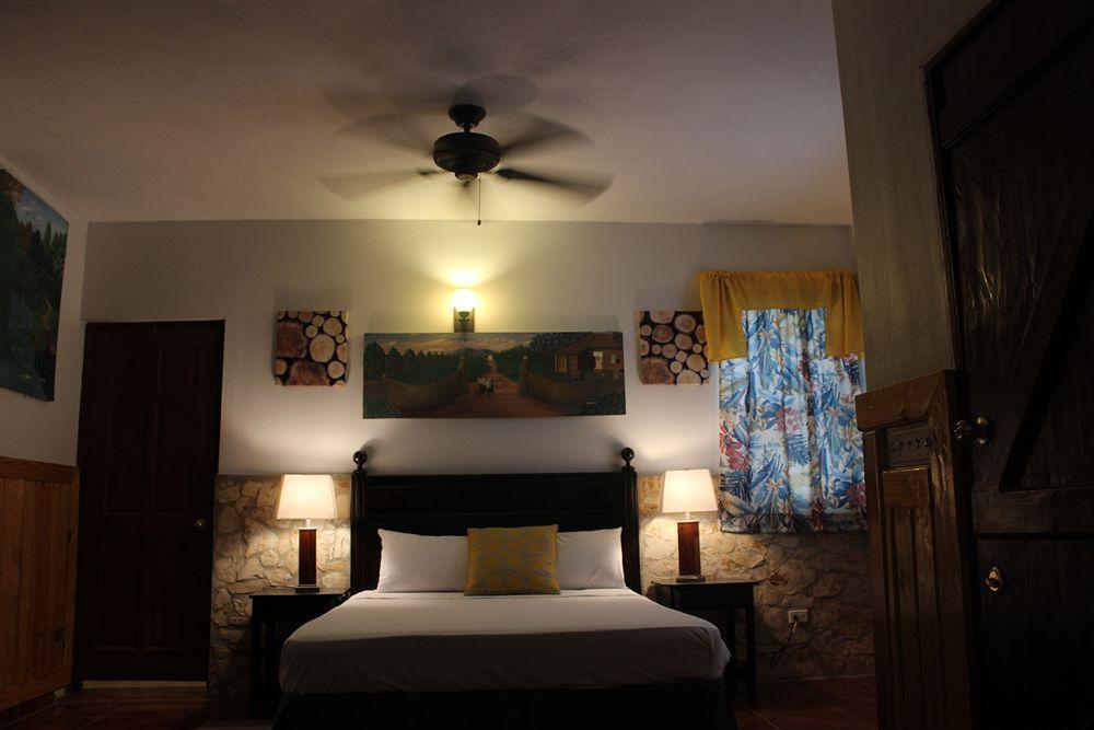 Metro Residences 3*