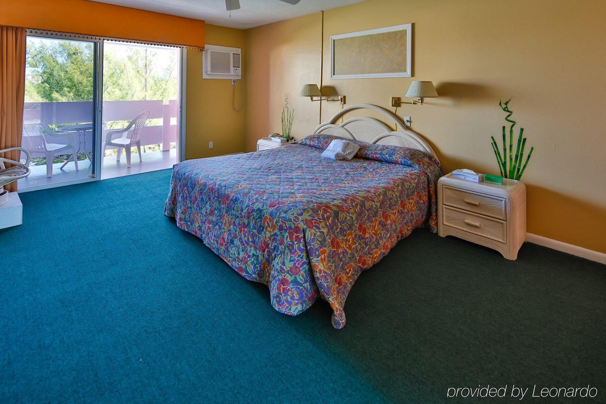 Bell Channel Hotel Freeport
