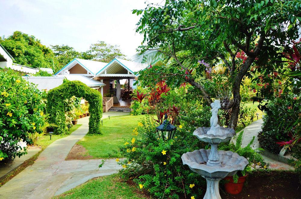 Beachcombers Hotel Saint Vincent