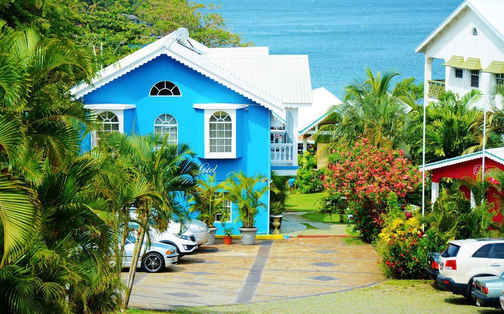 Beachcombers 3*
