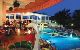 Breezes Trelawny Hotel Trewlany Beach