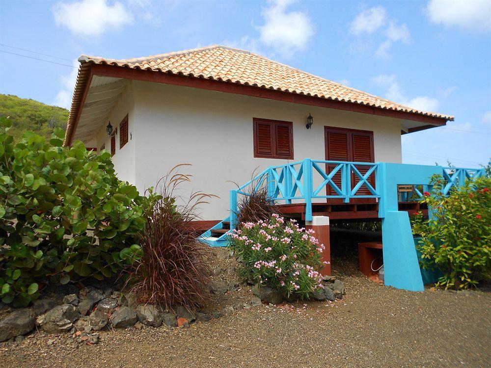 Botanique Bungalows Westpunt Aparthotel 3*