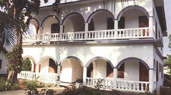 Summerset Hotel 2*