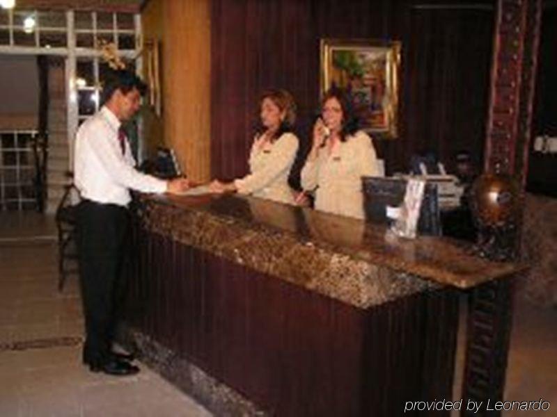 Platino & Casino Hotel