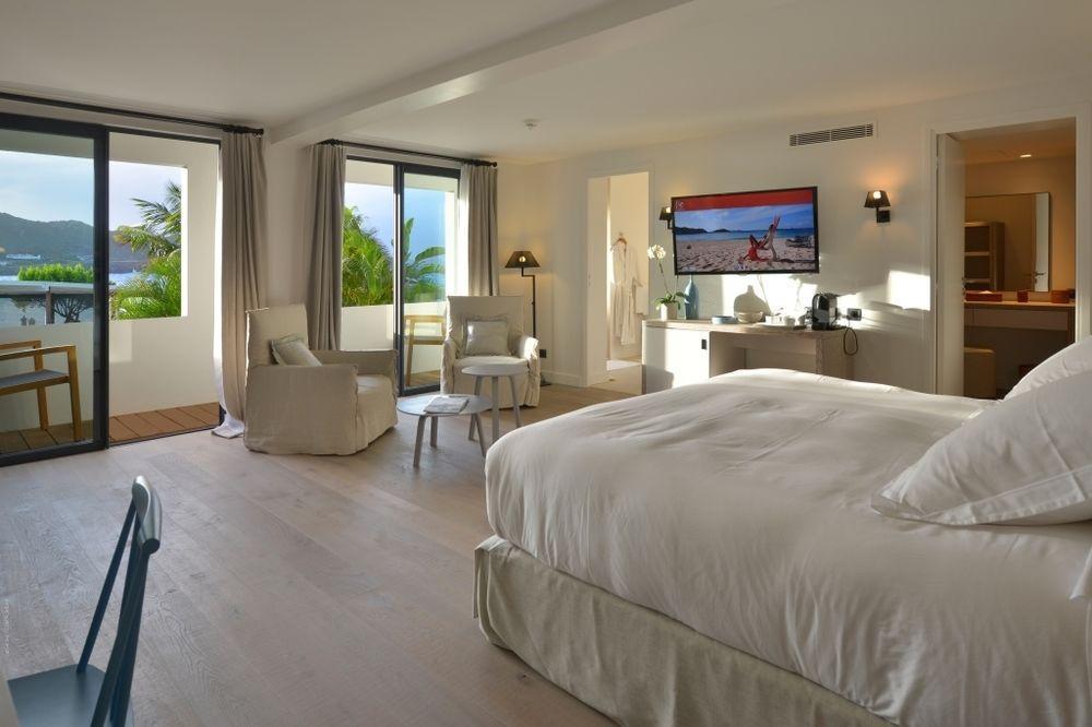 Taiwana Hotel 4*