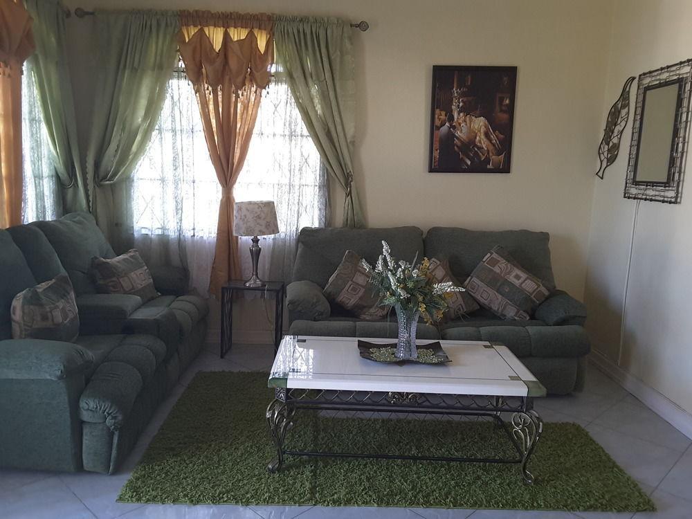 Cazwin Guest house Montego Bay