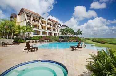 Altos Residences Apartamento *