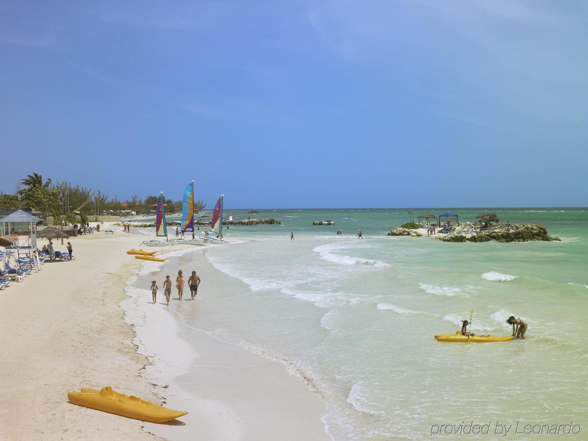 Breezes Trelawny 3* Trewlany Beach