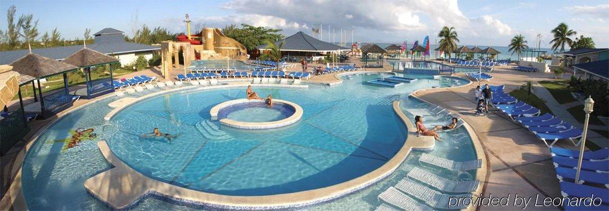 Breezes Trelawny Hotel Trewlany Beach
