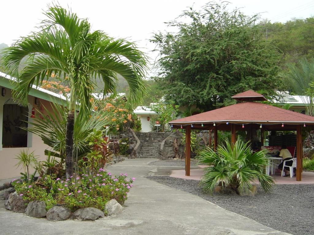 Resort Sunset Bay Club & Seaside Dive