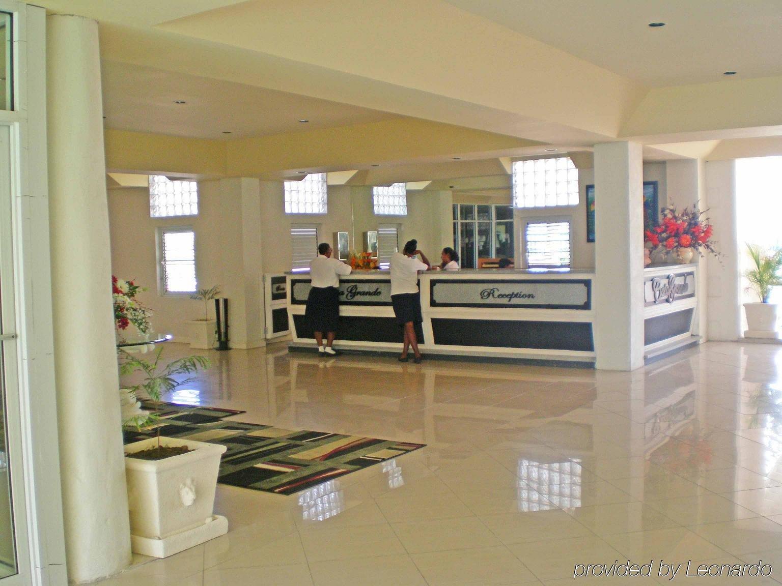 Casa Grande Airport Hotel 3*
