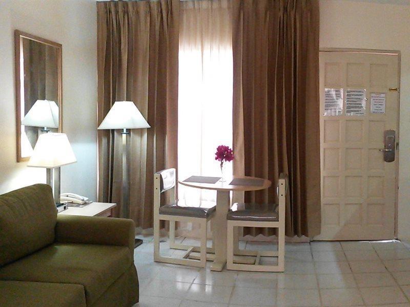 Sasaki Palm Beach