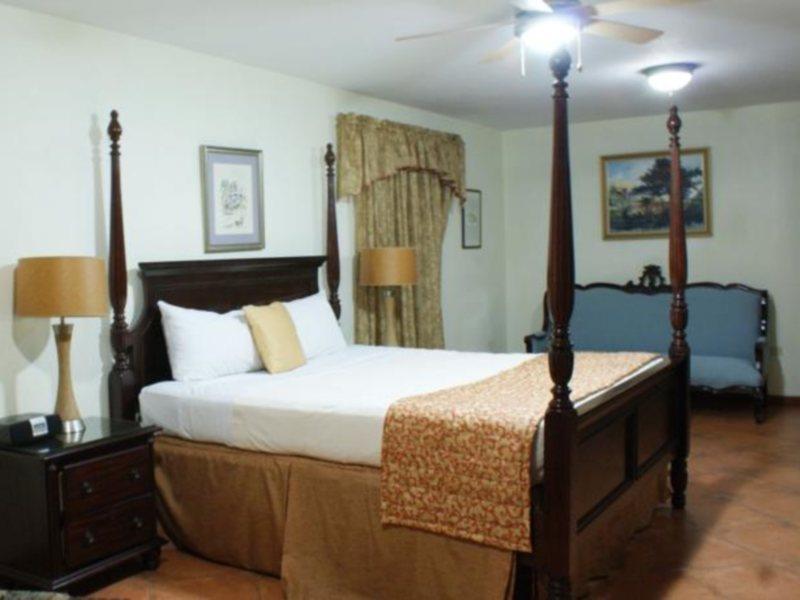 Hotel Courtleigh &