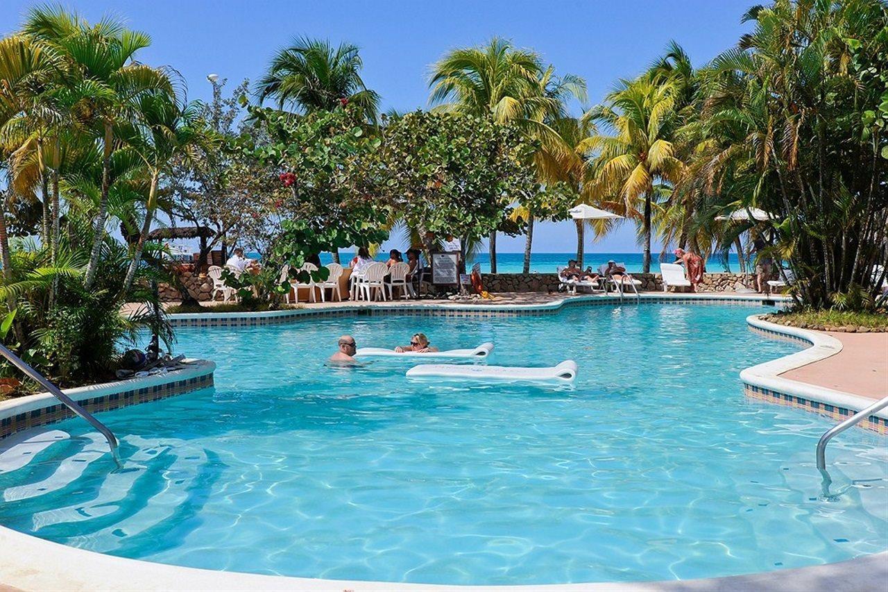 Resort Couples Swept Away (adults Only) Negril