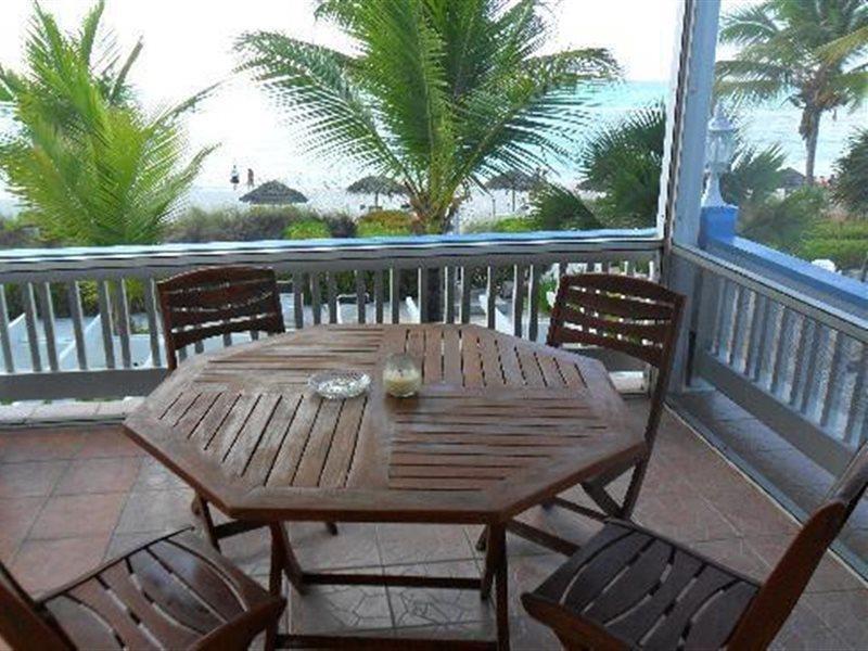 Sibonne Grace Bay