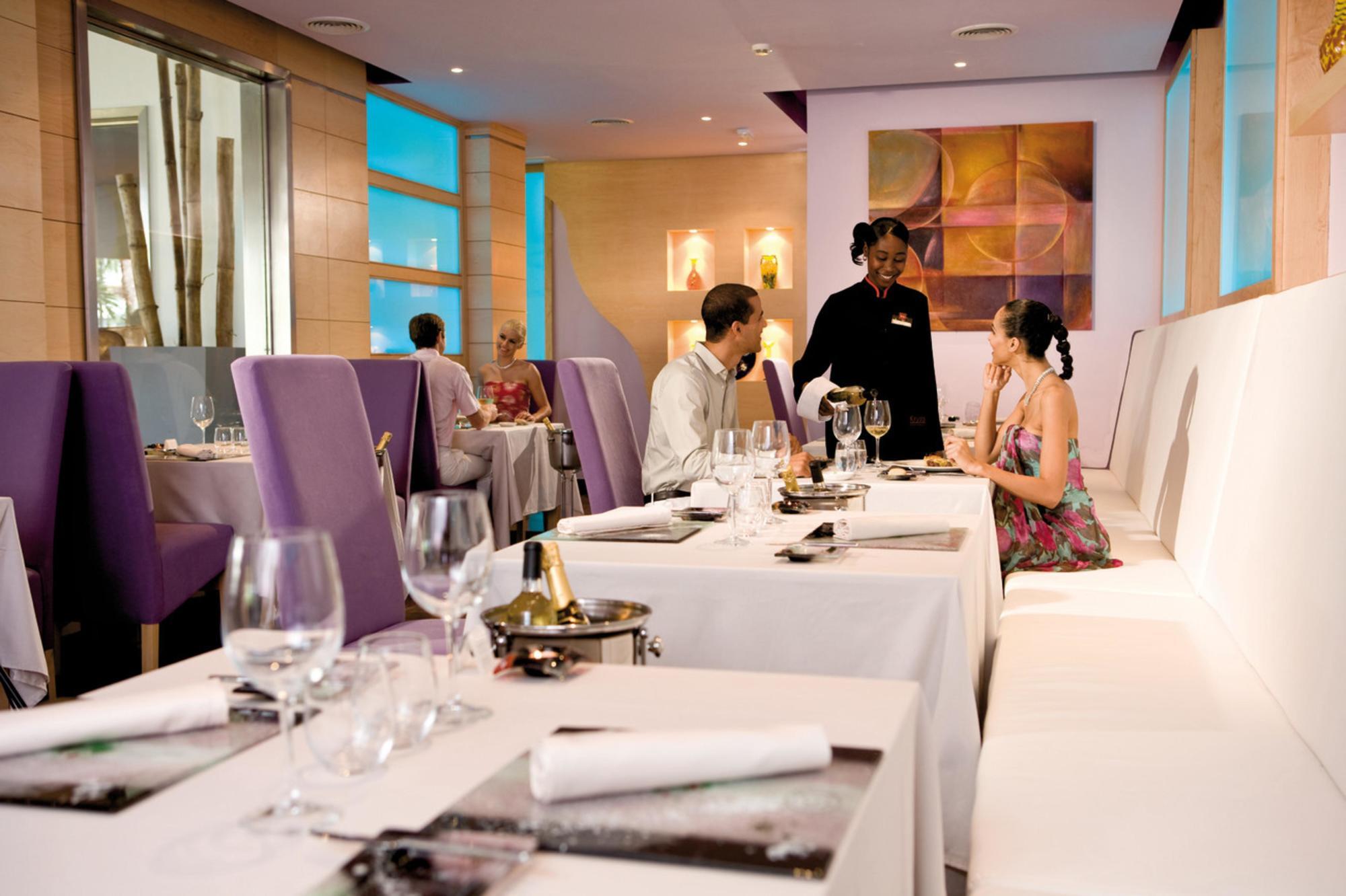 Hotel Riu Palace Tropical Bay 5*