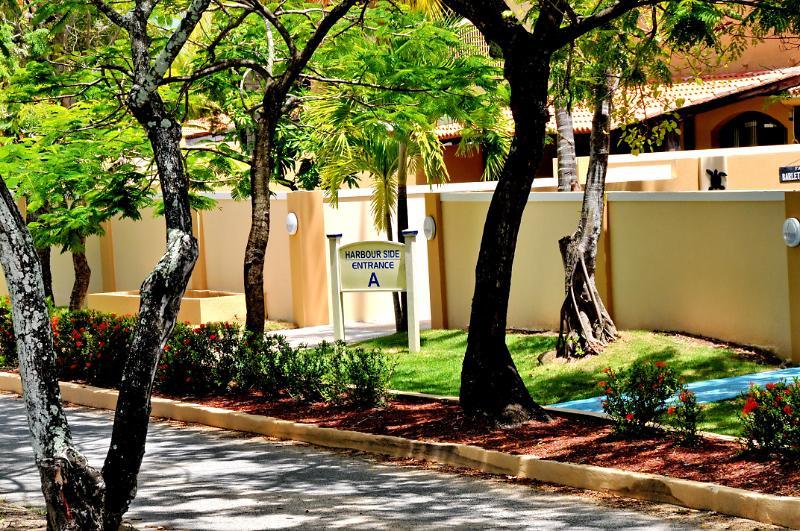 Aparthotel Park Royal Club Cala Puerto Rico