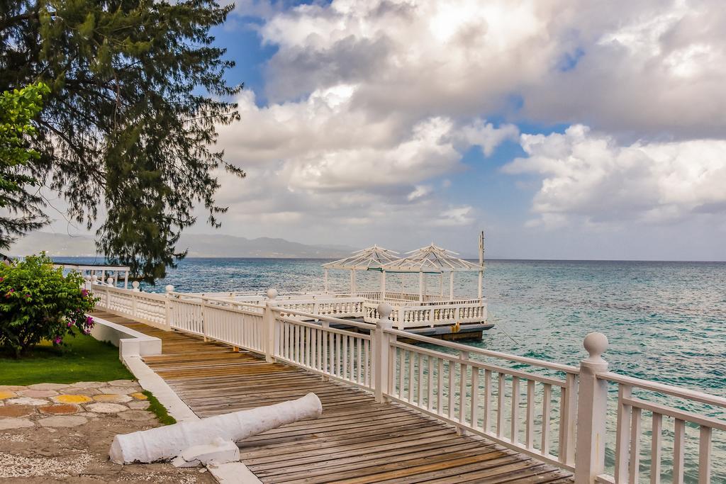Resort Grand Decameron Montego Beach, A Trademark All-inclusive 3*