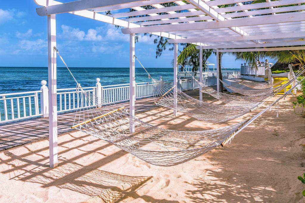 Grand Decameron Montego Beach, A Trademark All-inclusive