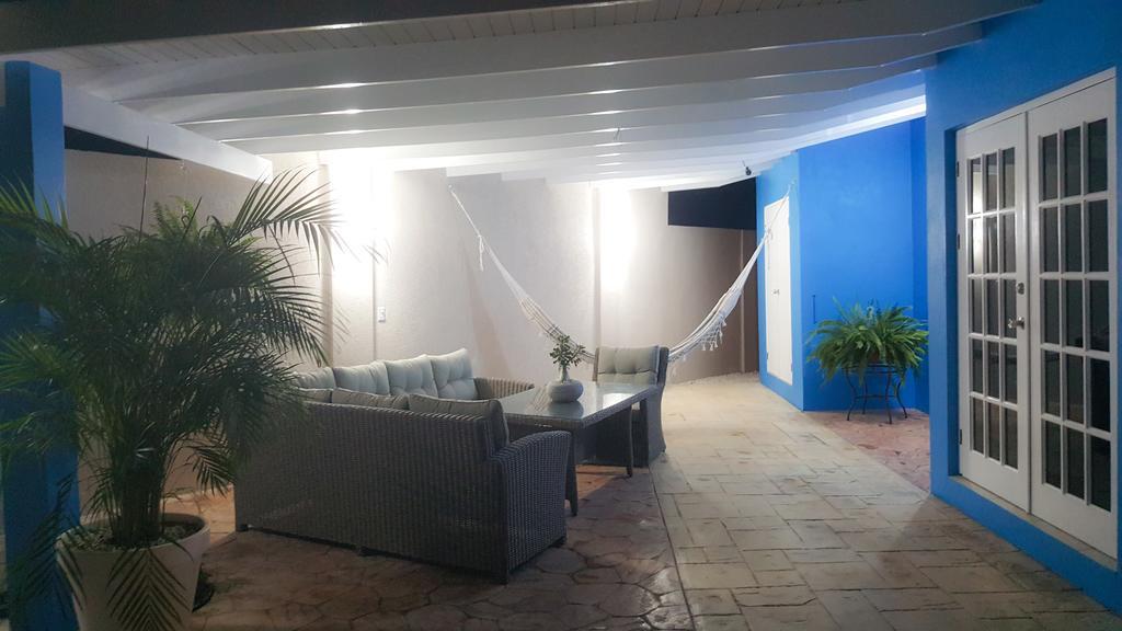 Blue Cunucu With Pool