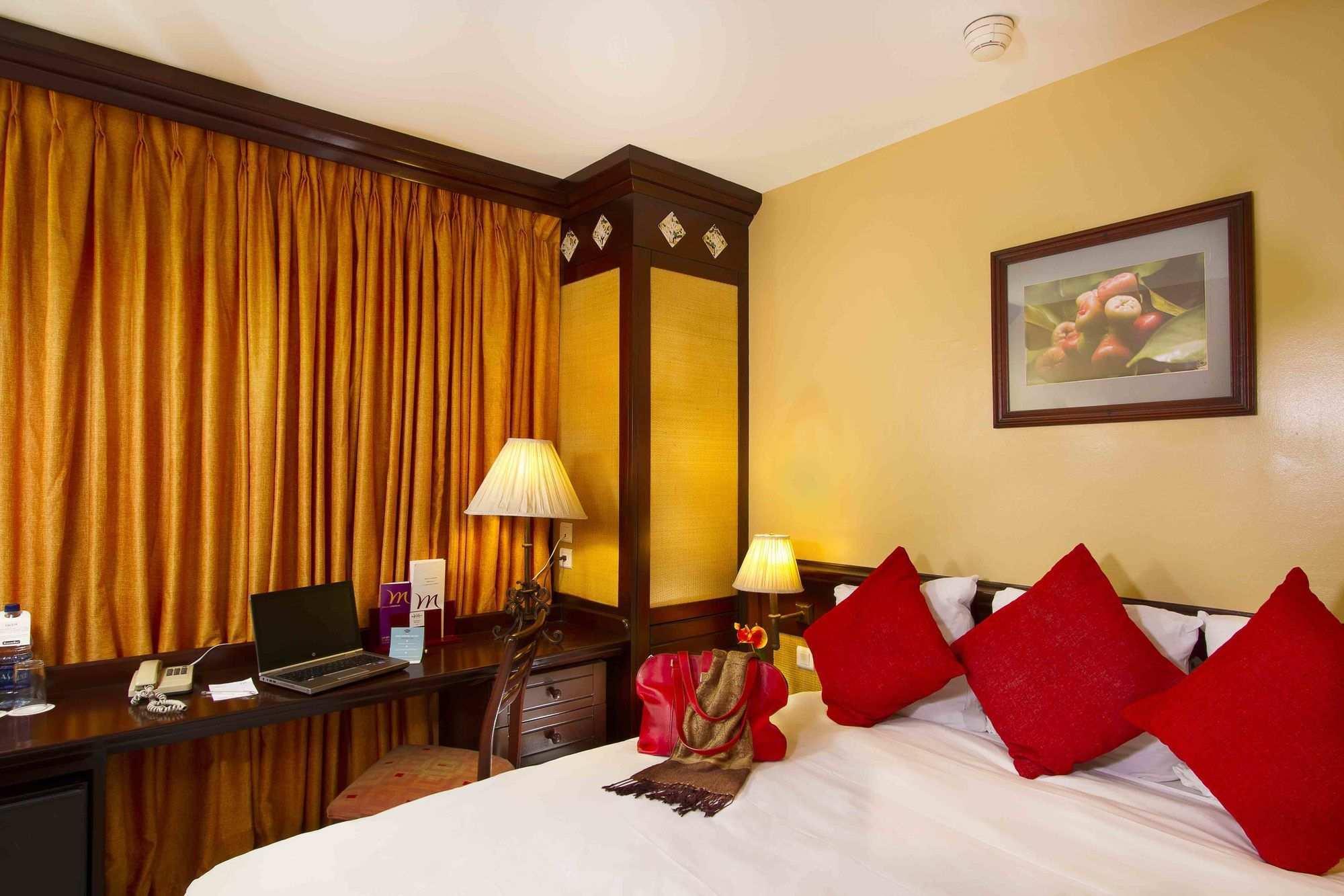 Novus Plaza Hodelpa