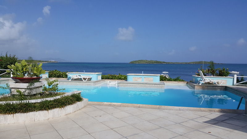 Resort Chenay Bay Beach