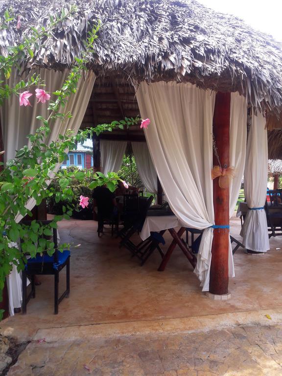 Puertas Del Paraiso 3*