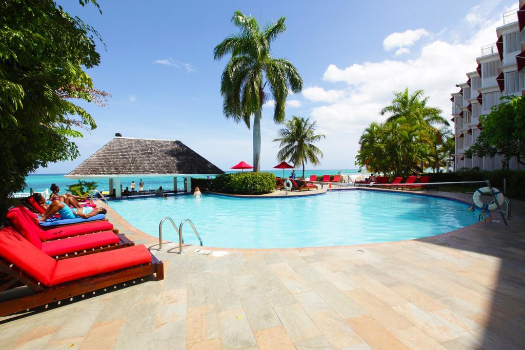 Resort Grand Decameron Montego Beach, A Trademark All-inclusive 3*