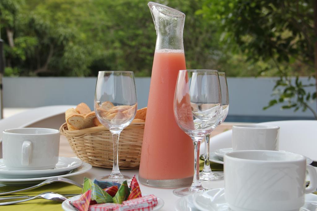 La Nou Cinq Le Gosier (Grande-Terre)