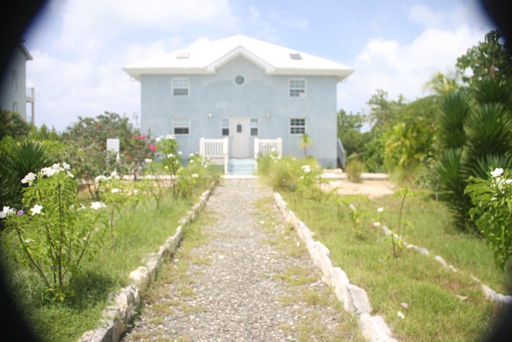 Carib Club Apartment