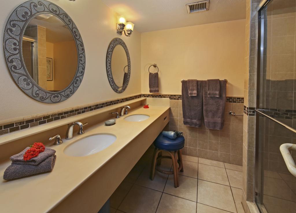 Sapphire Beach - Beachfront Apartment *